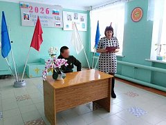 В ершовском селе прошла встреча школьников с мобилизованным земляком, прибывшим в отпуск