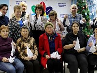 Ершовцы мастерят новогодние игрушки своими руками