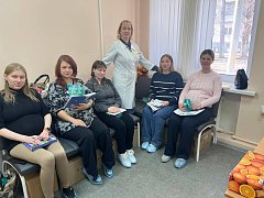 В перинатальных центрах и женских консультациях области состоялись праздничные мероприятия для будущих мам