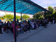В Ершове весело отметили День соседей