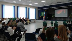 В школе №3 г. Ершова прошло патриотическое мероприятие "К подвигу героев сердцем прикоснись!"