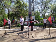 В поселке Учебный прошел торжественный митинг
