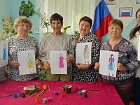 Для ершовских сельчан организовали сеанс арт-терапии «Рисуем здоровье»