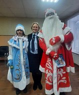 Школьники поздравили полицейских с наступающим Новым годом