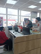 Контроль над внешним обликом города: в Ершове сотрудники администрации проверили состояние входных групп и прилегающих территорий коммерческих объектов