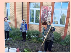 Ершовские сельчане сообща навели порядок на общественной территории