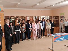 В школе №1 г.Ершова состоялось торжественное открытие «Парты Героя»