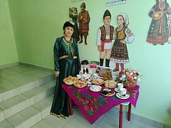 Ершовские дошкольники знакомятся с культурным наследием народов России