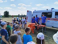 Ершовских «дельфинят» учили оказывать первую помощь пострадавшим