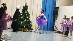 В ершовской школе искусств зрителей восхитил балет «Щелкунчик»