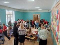 Год единства народов стартует в ершовской школе с фестиваля семейного творчества