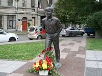 К 90-летию великого артиста выходит книга «Саратов: счастливые дни Олега Табакова»